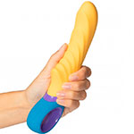 Желтый стимулятор PMV20 Tone G-Spot в руке